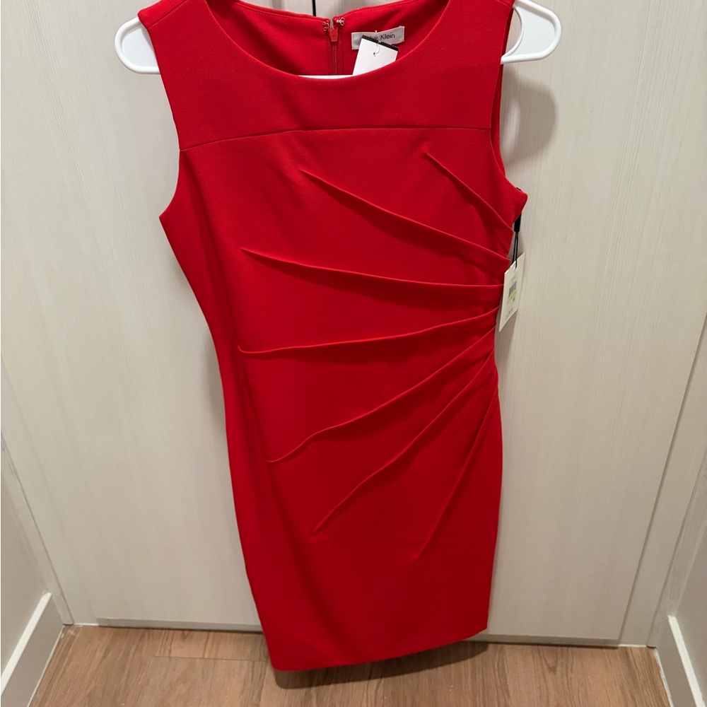 Calvin Klein Sz 4 nwt Elegant Red Sleeveless Dress